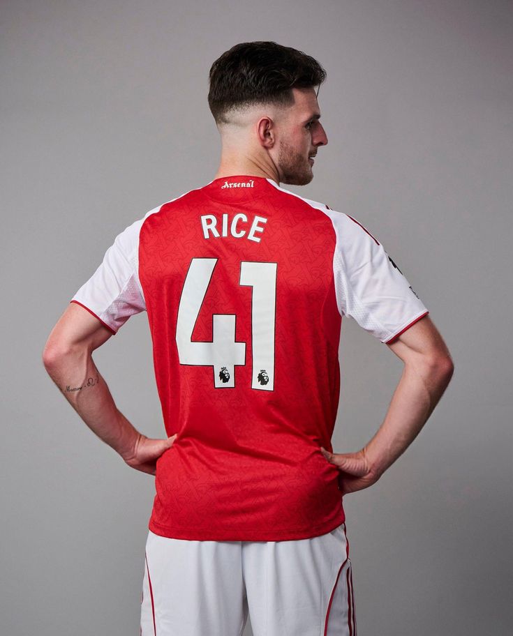 2-Piece Bundle: Air Force 1 & Arsenal