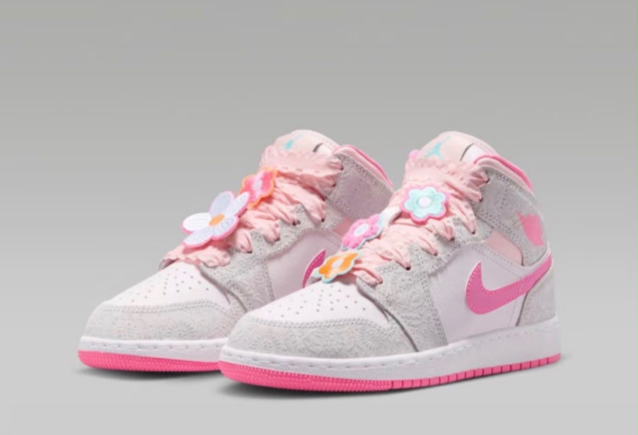 HIGH Air Jordan 1 Mid GS “Pink Bloom”