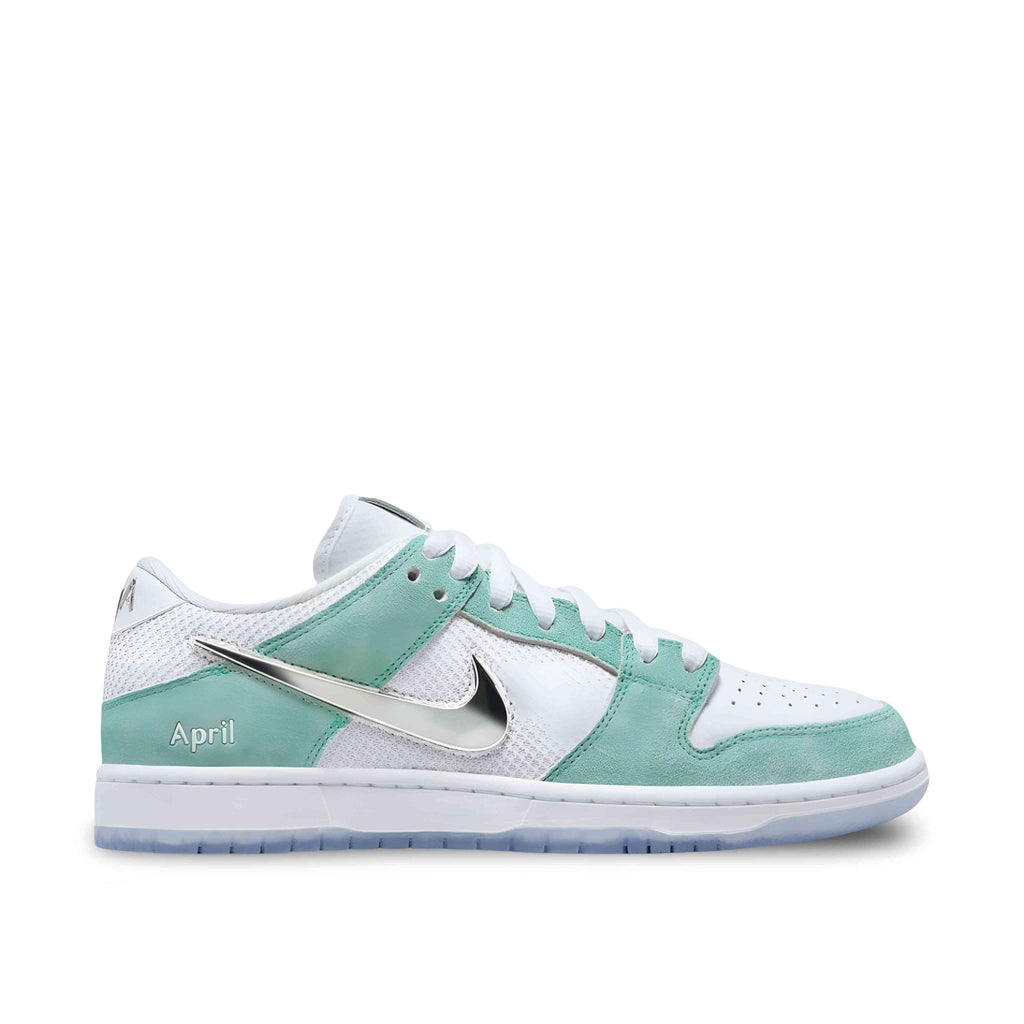 SB Dunk Low April Skateboards "turbo green"
