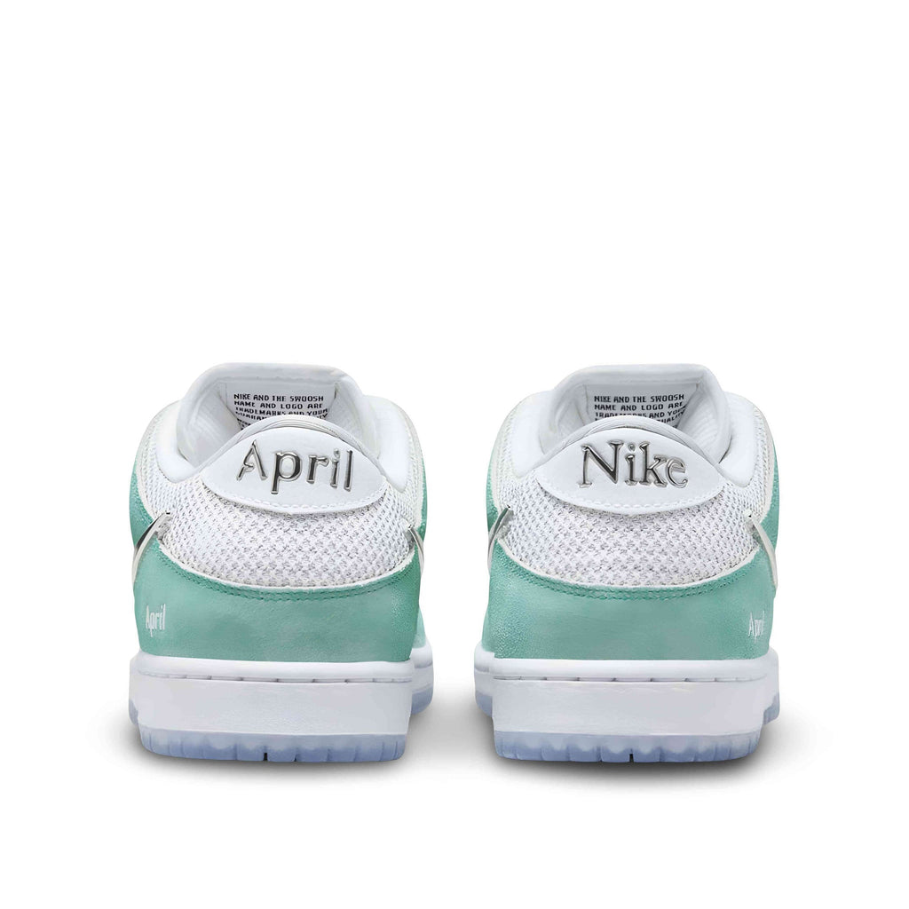 SB Dunk Low April Skateboards "turbo green"